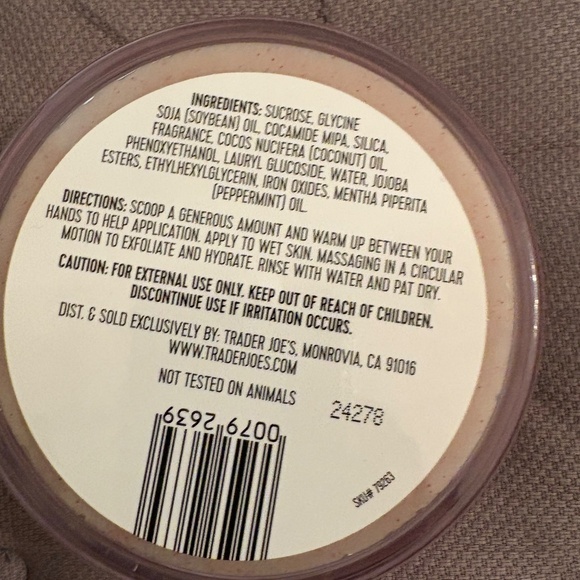 Candy Cane Body Scrub - Picture 3 of 3